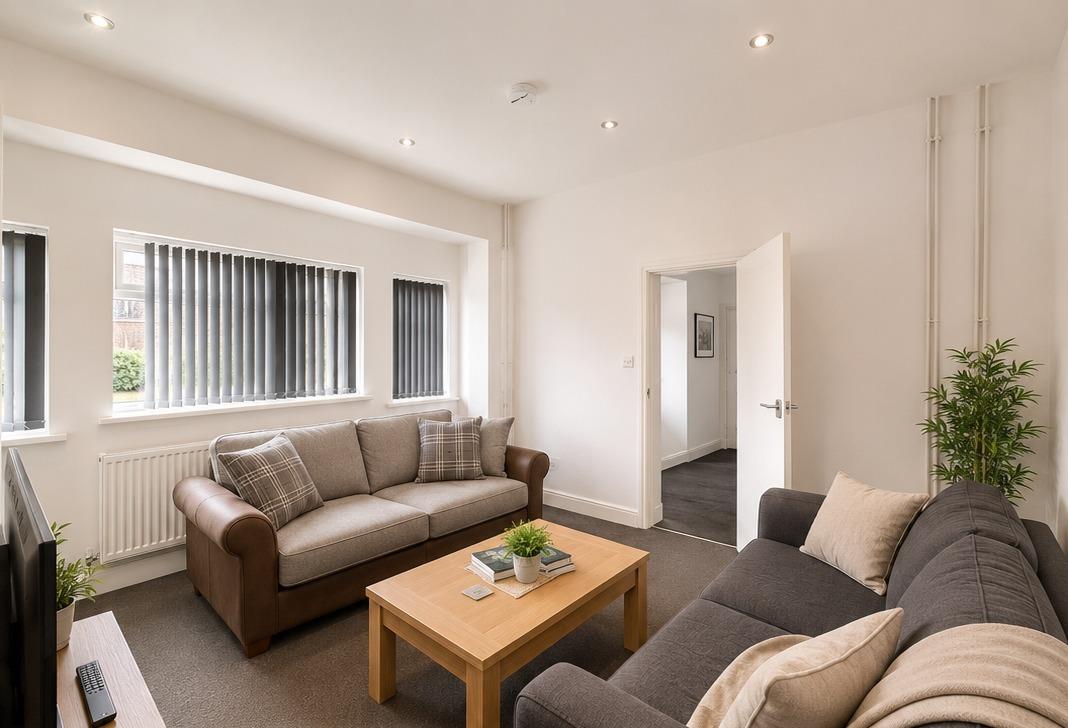 6 bed property in Princes Road, Stoke-On-Trent